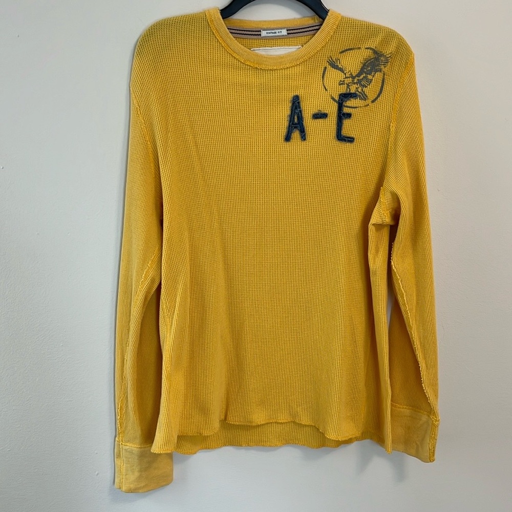 American Eagle vintage waffle knit shirt top men’s large yellow thermal fit